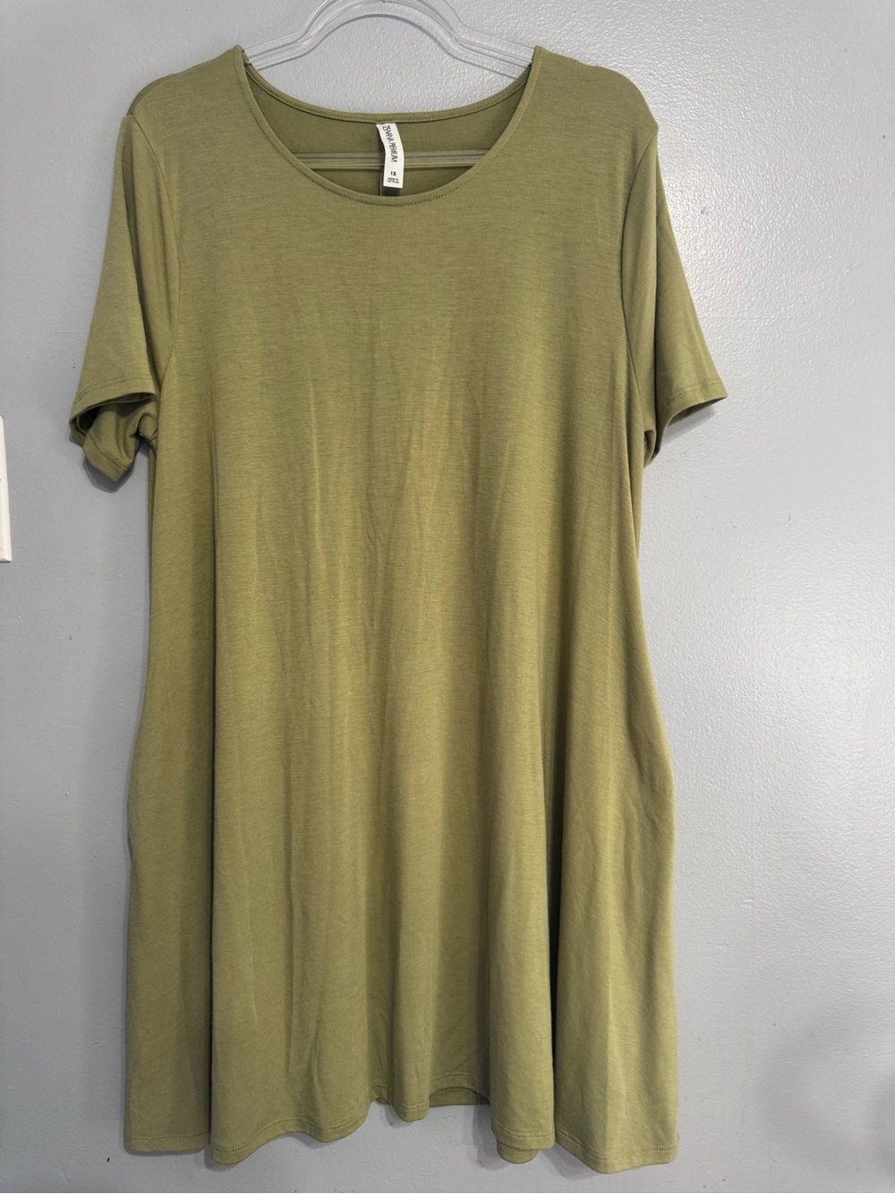 Zenana Premium Tunic Top T Shirt Dress - Olive - Plus Size 1X w/ Pockets